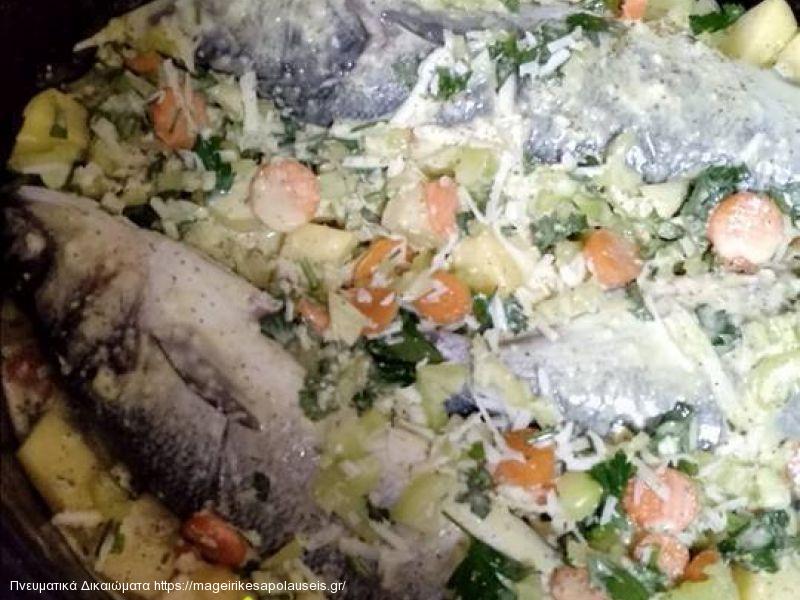 Λαυράκι στο φούρνο με λαχανικά και σάλτσα μουστάρδας ala Lina 